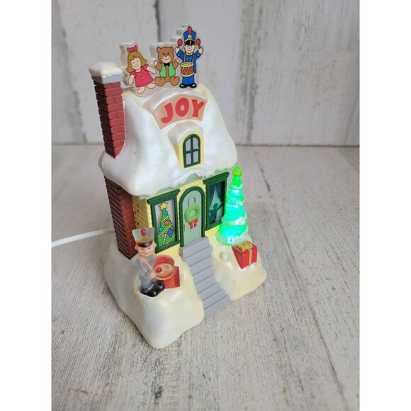 Hallmark Joy Caroling cottage magic cord xmas figure - Picture 7 of 8